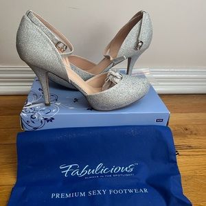 Fabulicious Covet Sparkly Shoes Sz 11 NWT